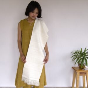 Eri Stole Off white Plain